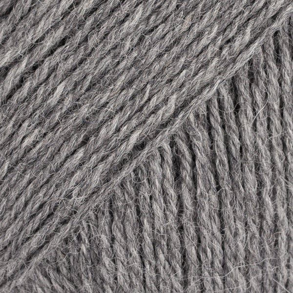 DROPS Flora 04 – medium grey