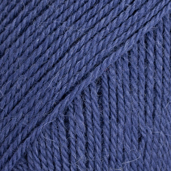DROPS Flora 10 – indigo