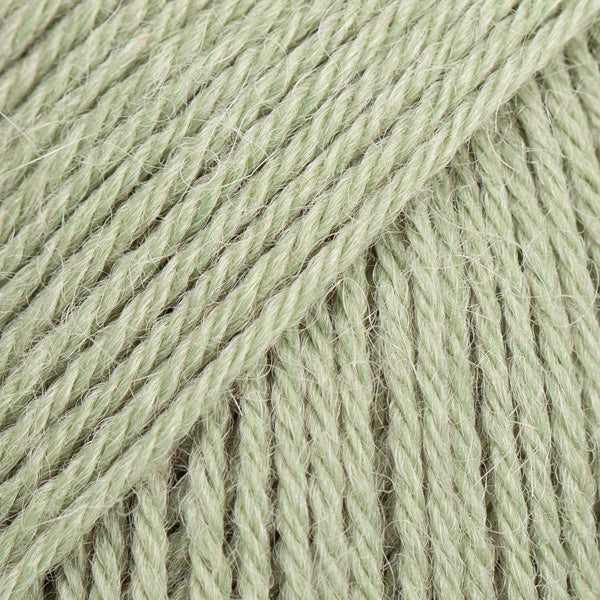 DROPS Nord 24 – sage green