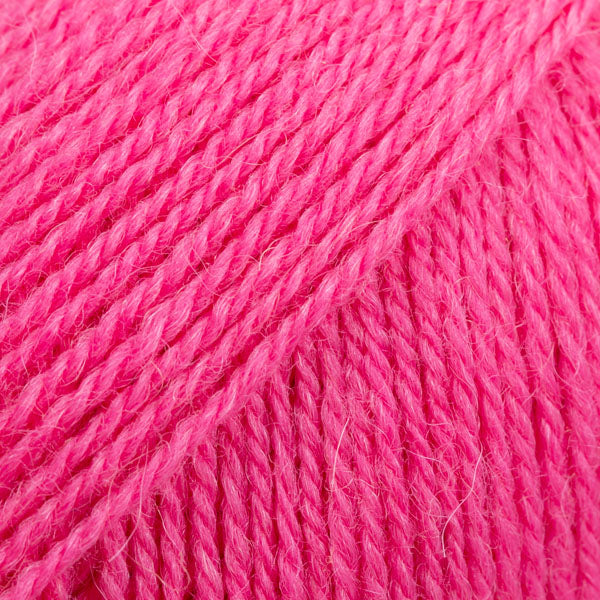 DROPS Flora 28 – magenta