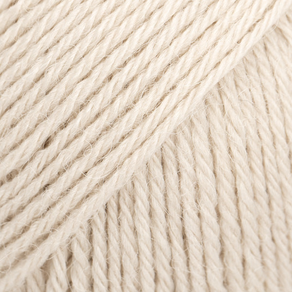 DROPS Nord 29 – marzipan