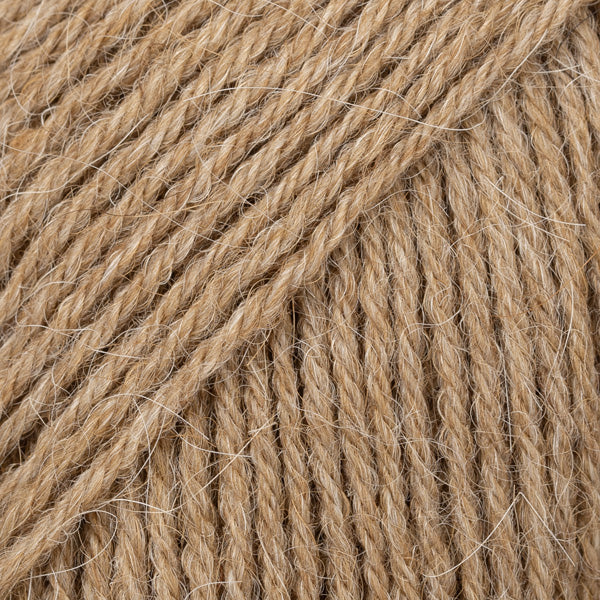 DROPS Nord 31 – nougat