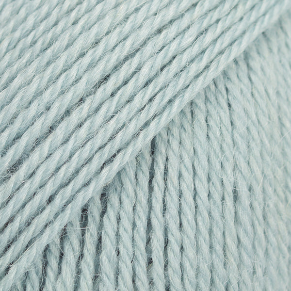 DROPS Flora 34 – light sea green