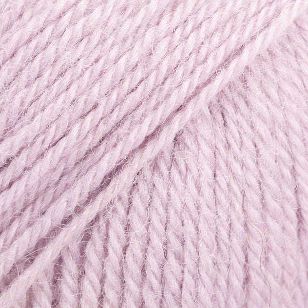 DROPS Alpaca 4010 – light lavender