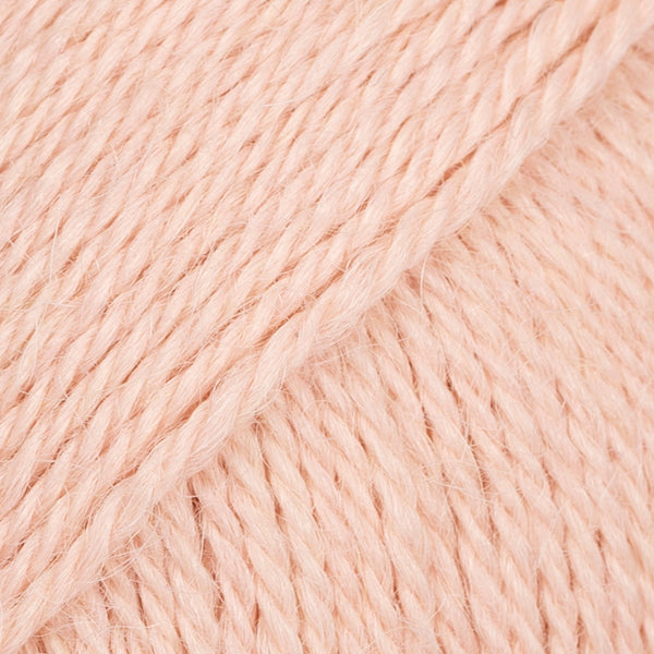DROPS Alpaca 9033 – strawberry cream