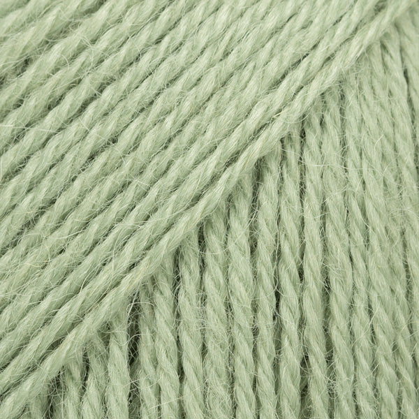 DROPS Alpaca 9038 – sage green